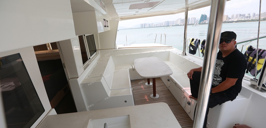 法國藍高50英尺 法國藍高50英尺