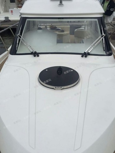 32英尺運(yùn)動快艇