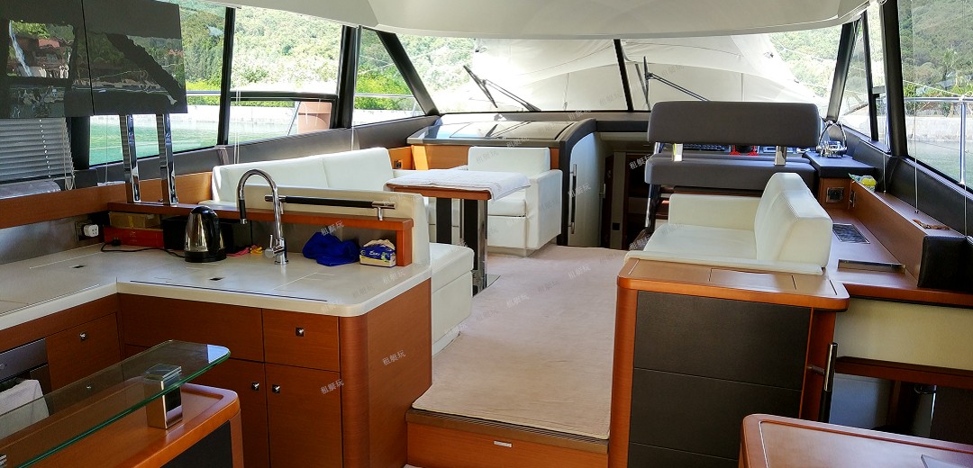 亞諾550動(dòng)力艇 亞諾550動(dòng)力艇