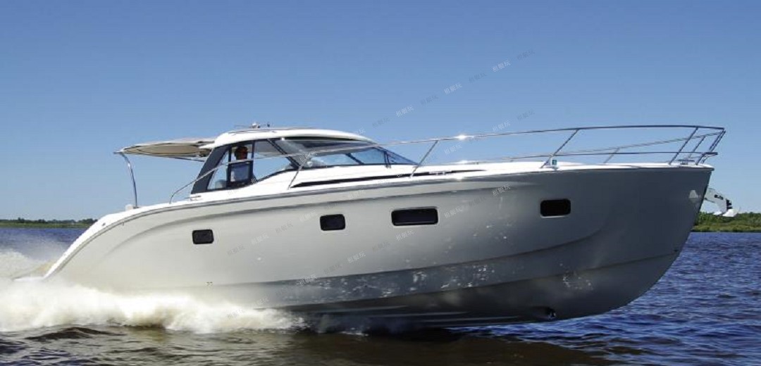 德國巴伐利亞46尺運(yùn)動(dòng)游艇 德國巴伐利亞46尺運(yùn)動(dòng)游艇