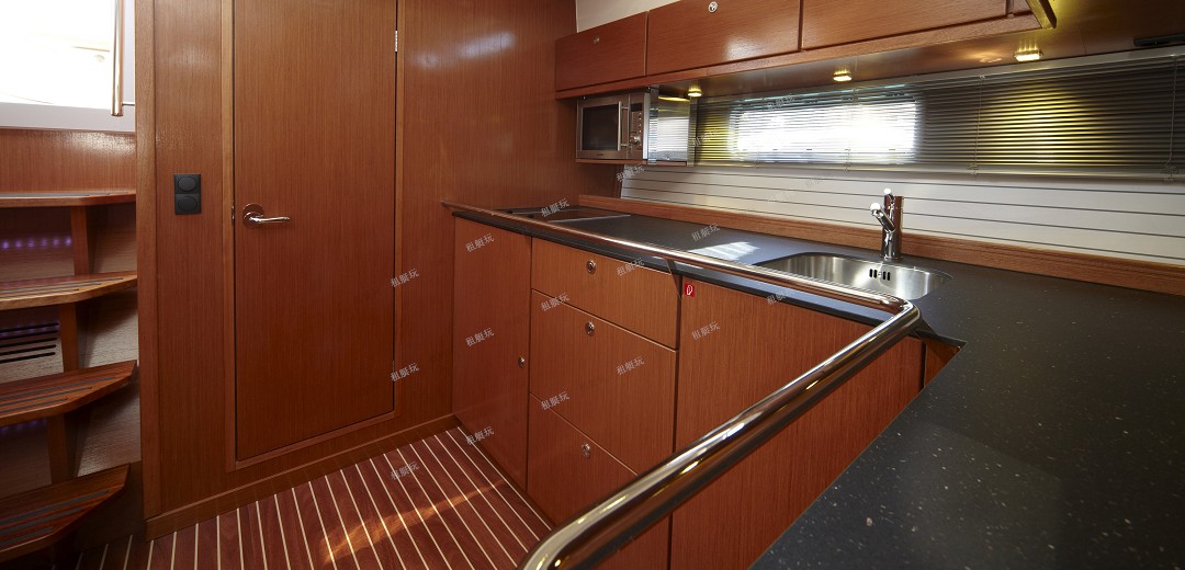 德國巴伐利亞46尺運(yùn)動(dòng)游艇 德國巴伐利亞46尺運(yùn)動(dòng)游艇